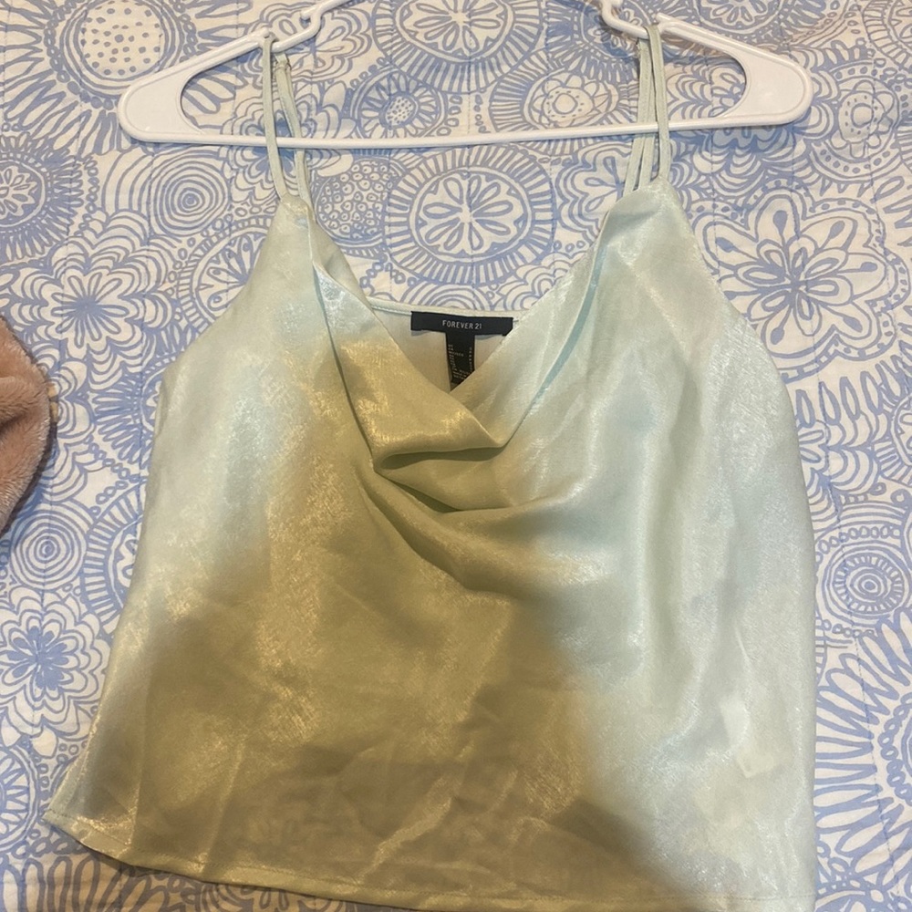 crop top
